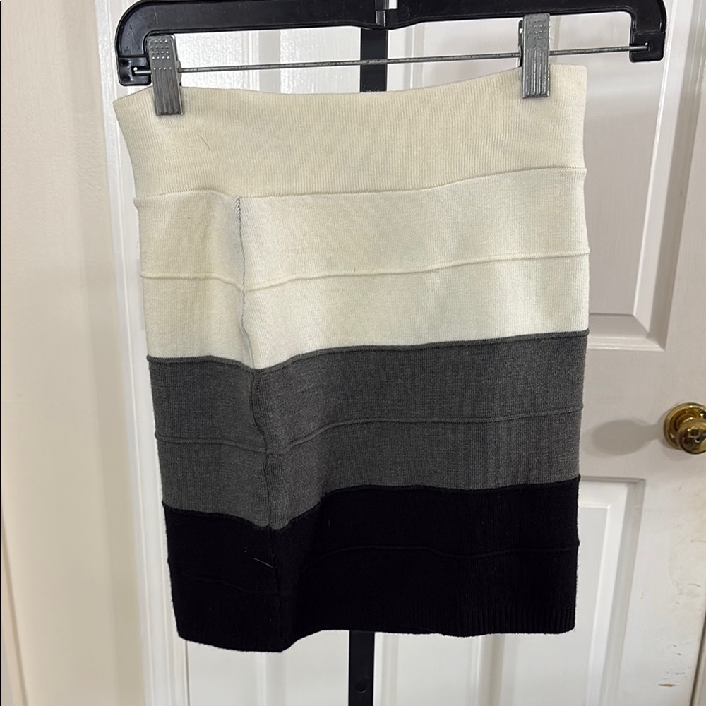 Cream and Gray Ribbed Pencil Skirt Knee-Length